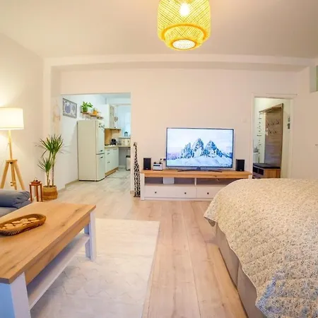 Cozy Little In Old Tw Appartamento