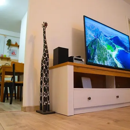 Cozy Little In Old Tw