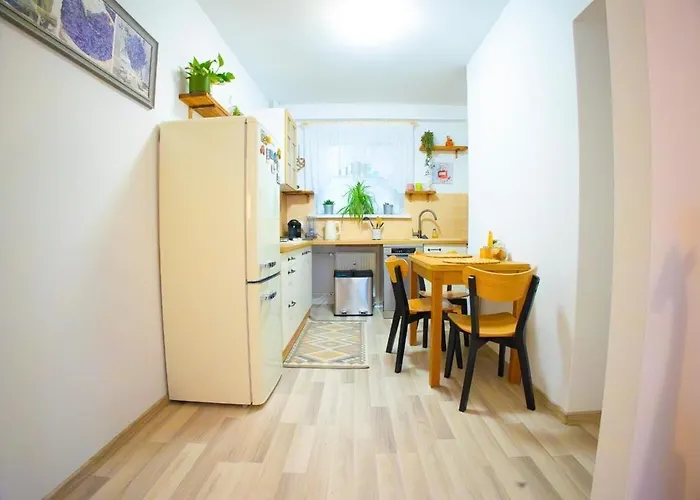 דירה Cozy Little In Old Tw