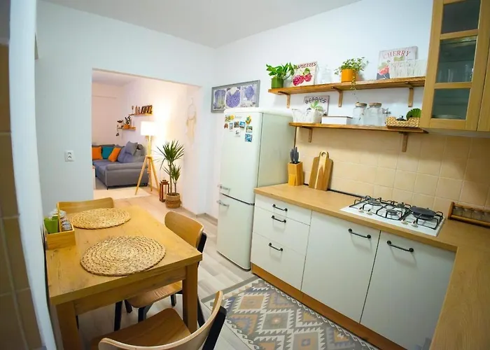 דירה Cozy Little In Old Tw ברטיסלאבה
