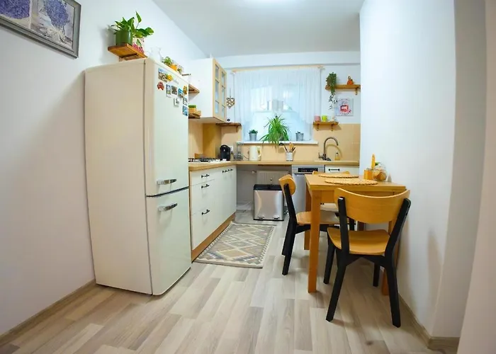 דירה Cozy Little In Old Tw