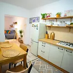 アパート Cozy Little In Old Tw ブラチスラヴァ