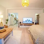 Cozy Little In Old Tw ブラチスラヴァ